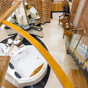 Stare Aparthotel
